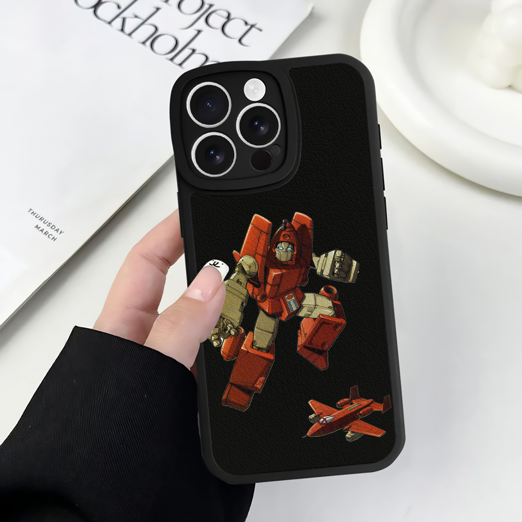 （画像用）  【iPhone 16シリーズ対応】シリコンスマホケース（レザー調） 材質：シリコン